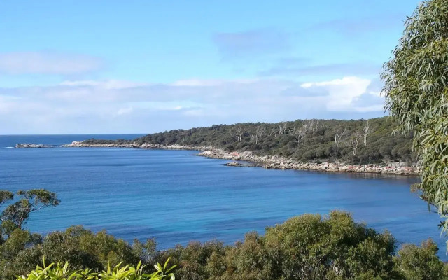 THE LOFT @ Bay of Fires Seascape