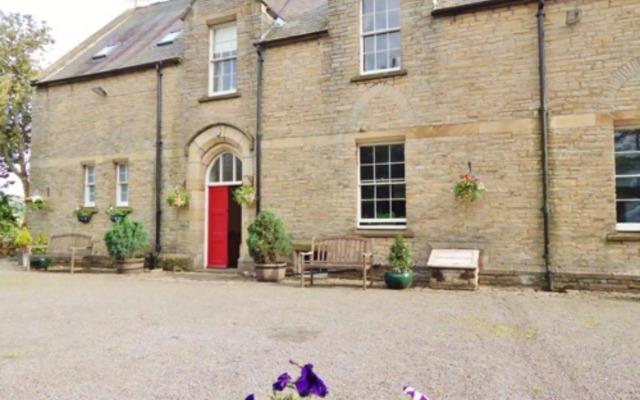 Westgate Manor