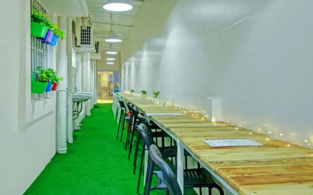 Treebo Trend Blue Dawn Hotels Gachibowli