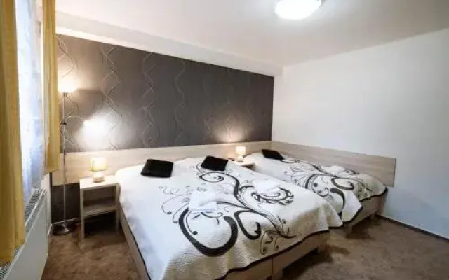 Pension Almada