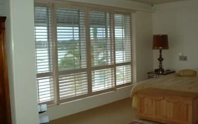 Sanctuary Cove Villas
