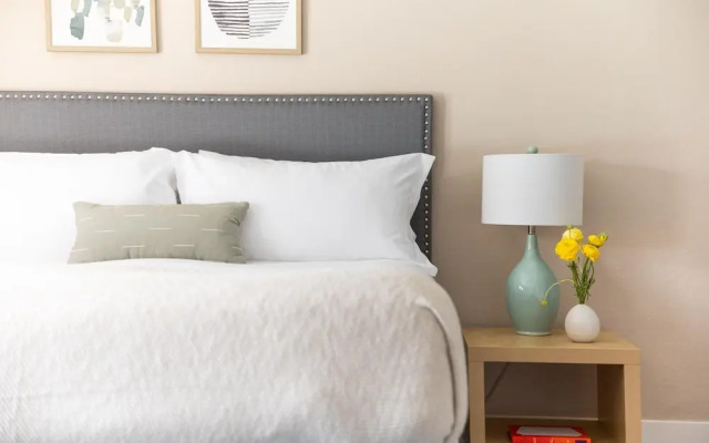 West Ridge by AvantStay