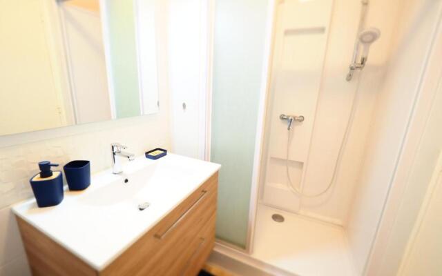 Appartement face aux thermes avec parking