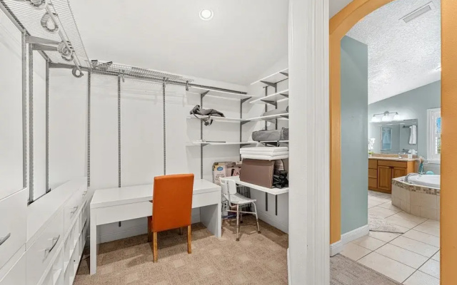 3811 Ocean Beach Blvd