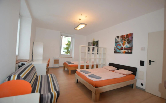 Lugano Apartments by LR - self check in