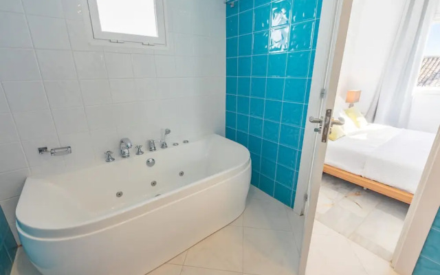 Sea View Puerto Banús Apt SAUNA + PARKING - RDR165