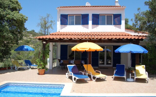 Casa dos Amigos-holiday House With se View
