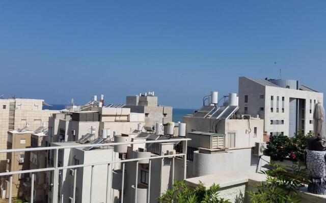 Tel Aviv Roof Apartment