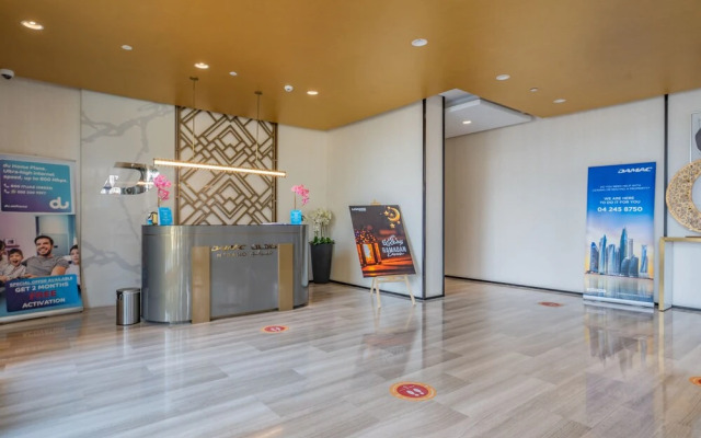 Monty - Elegant Penthouse With Skyline Views Terrace