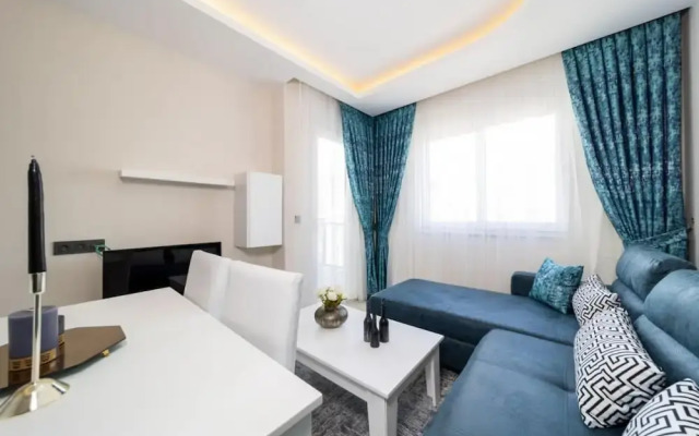 Pleasant Flat Near Beach With Balcony in Alanya