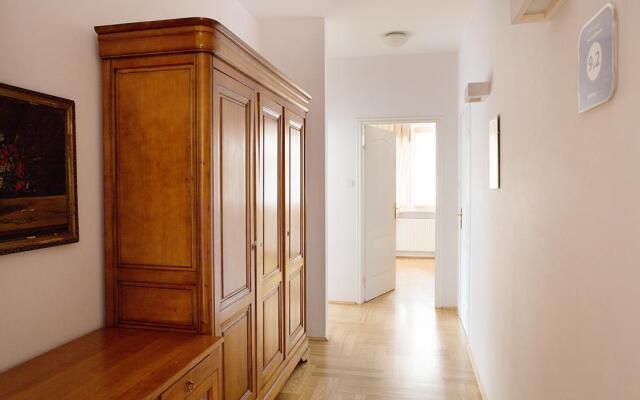 Orla Residence
