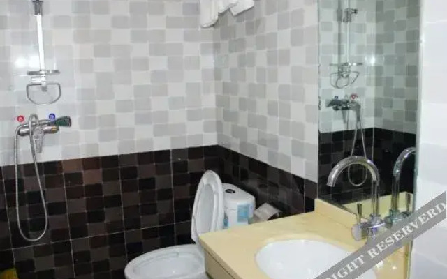 OYO Wuhan Hongtai Hotel