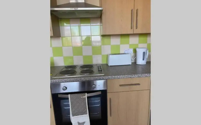 3 Bed Contemporary Crewe apartment