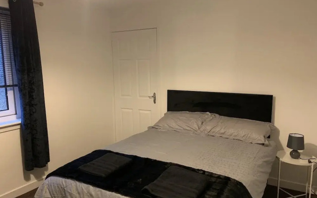 2-bed Apartment in Dumfries Close to Town Centre