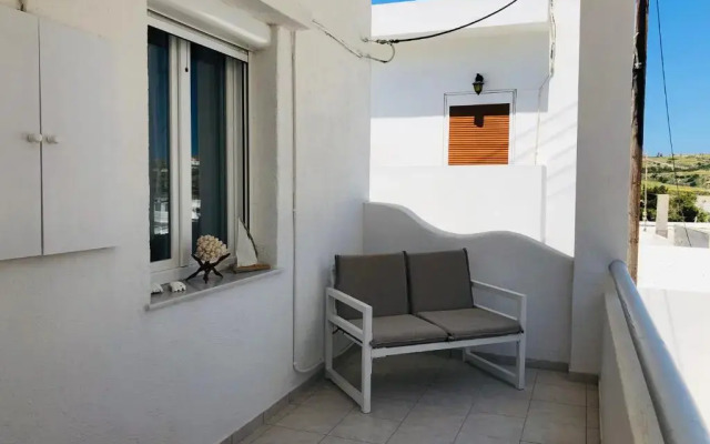 Stylish Home for 6 in Adamas