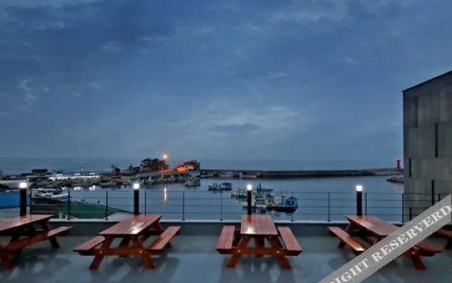 Yangyang Yangyang Pension