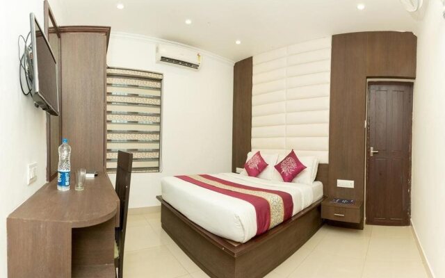 OYO 26990 Hotel Ivory Grande