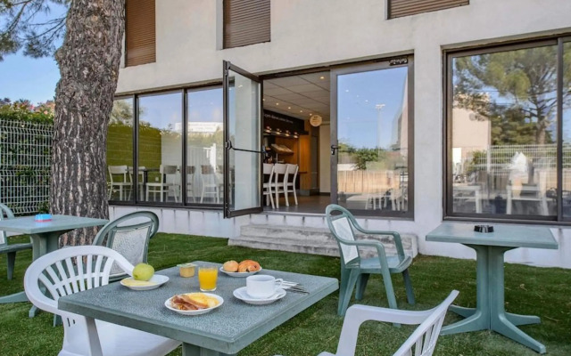 B&B HOTEL Nîmes Ville Active