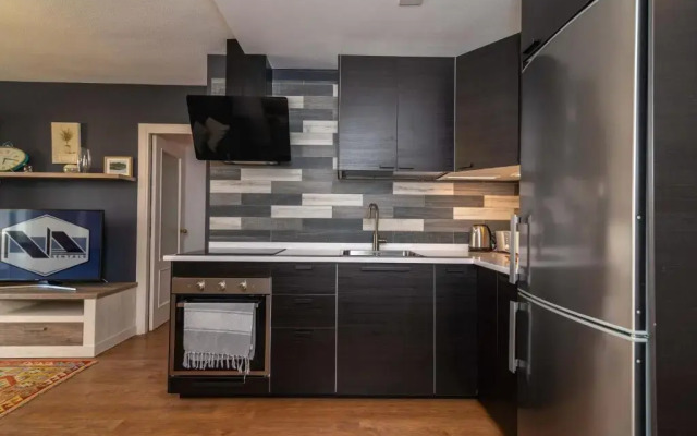 N&A Myramar 1BDR Recently Renovated Penthouse