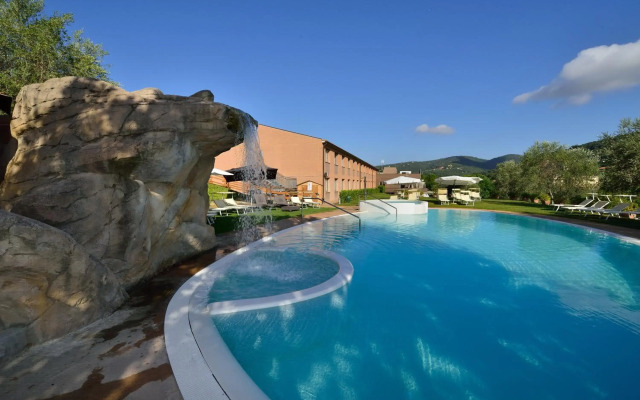 La Meridiana Bleisure Hotel