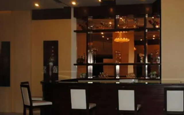 Rest Inn Hotel Suites Hail