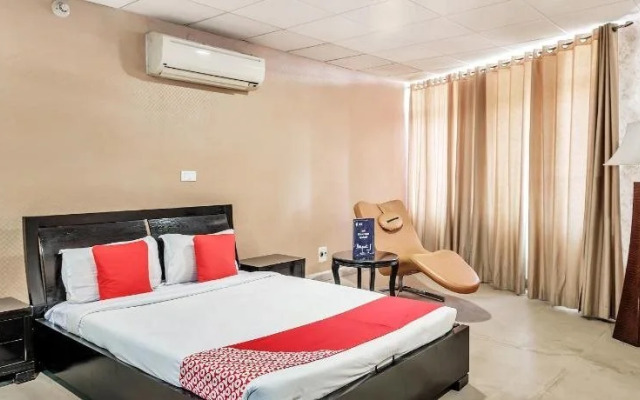 OYO 11614 Hotel VVIP Stays