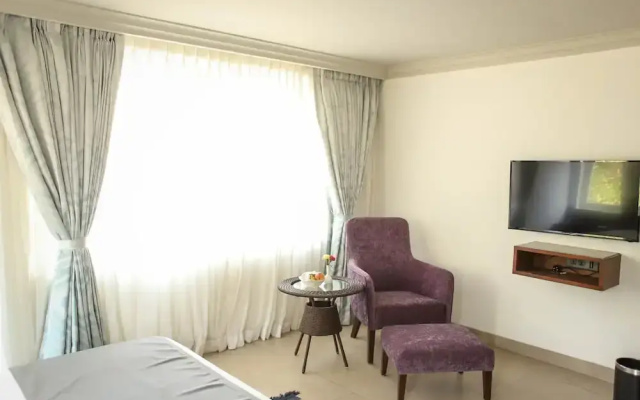 Silver Shell Hotel