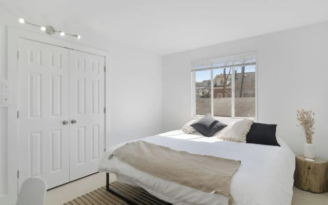 4206 Washington Blvd Condos