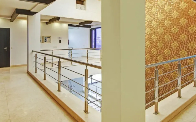Blue Moon Residency Hotel & Restaurant