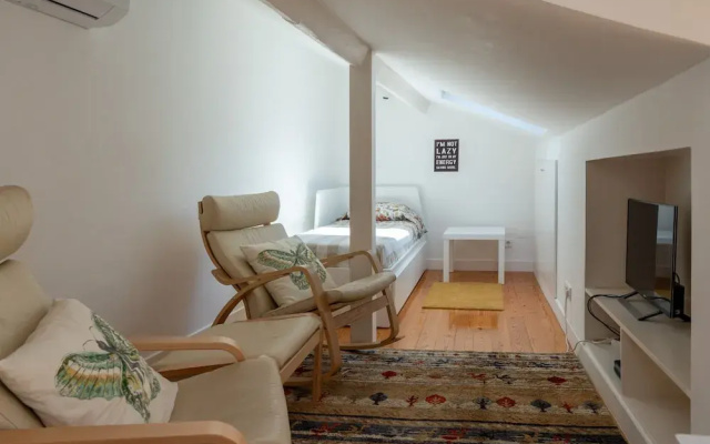 Bairro Alto Tiny Studio by Homing