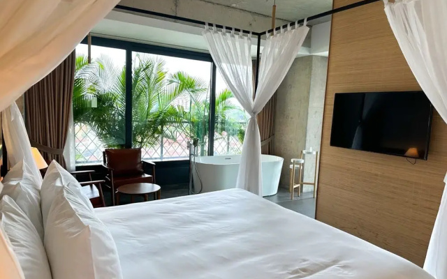 Royal Palace Suites Hotel by Caerus
