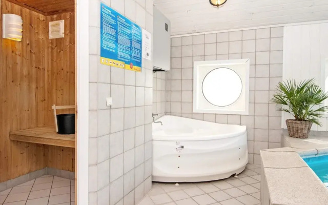 6 Person Holiday Home in Ebeltoft