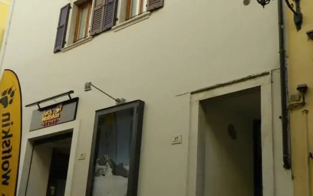 Vecchia Riva Guest House