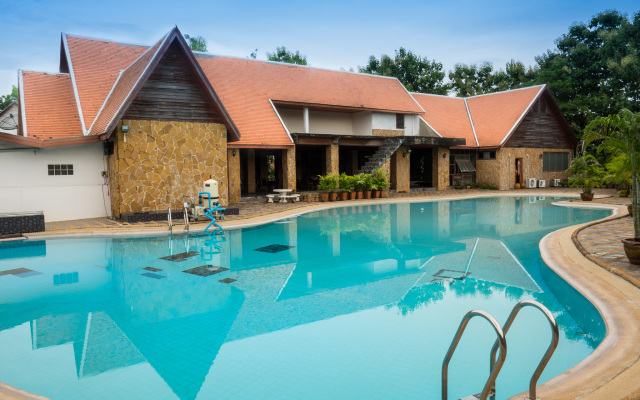Khao Yai Country Hill Resort