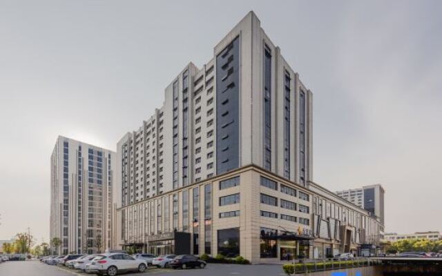 Homeinn Plus Hotel (Hangzhou Future Science Town West Railway Station)