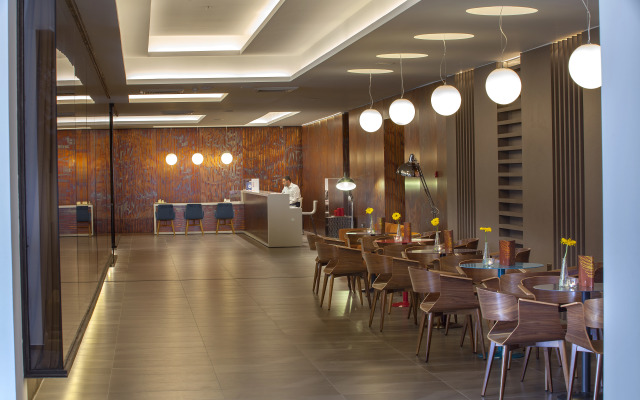Lordos Beach Hotel & Spa