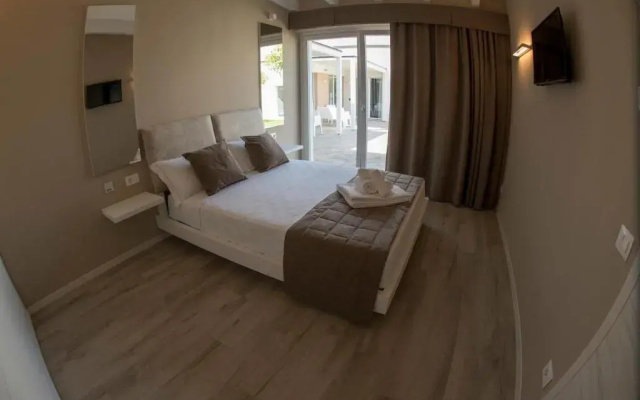 Aurora ApartHotel