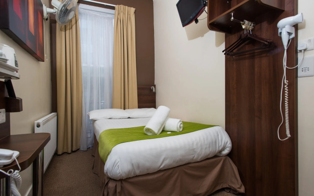 Marble Arch Inn Hotel