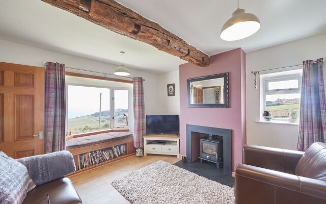 Host Stay Fairview House