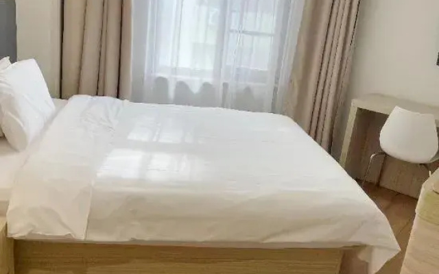 HanTing Hotel (Shanghai Pedestrian Street Fujian Middle Road)