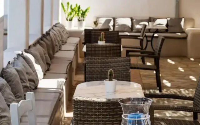 Quartano Suites by Heliessa