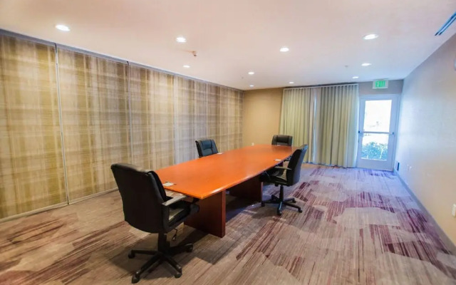 Courtyard Ventura Simi Valley