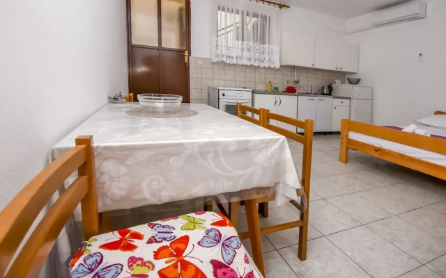 Studio Apartments Ivica