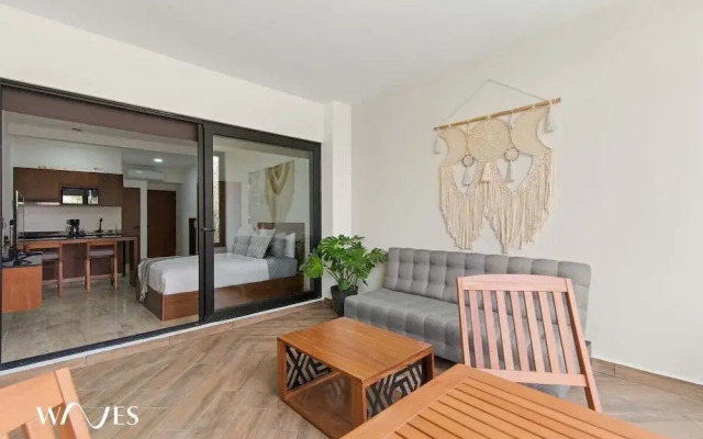 Spacious Loft W/garden View Pool + Jacuzzi GYM