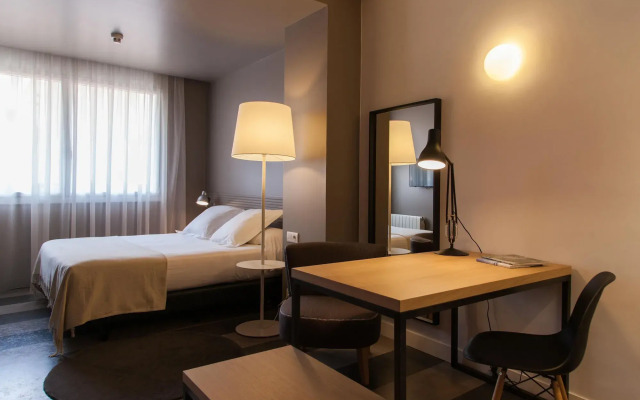 Sixties Ramblas Hotel