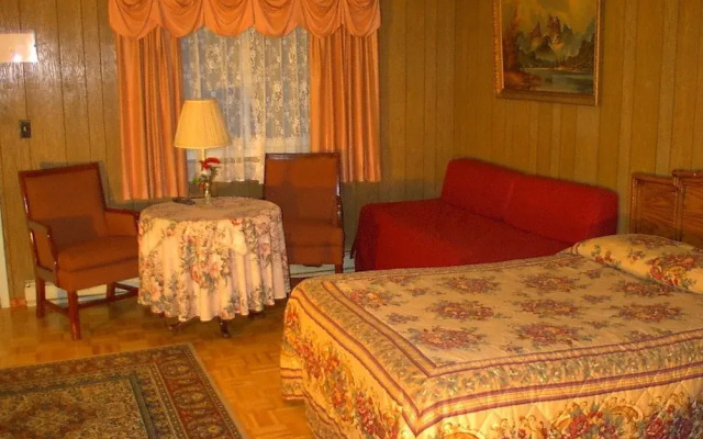Crystal Brook Resort & Mountain Brauhaus