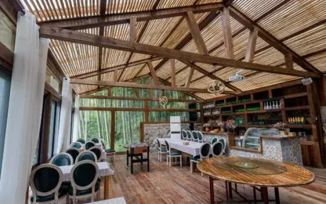 Zhuyan Xiyu Hostel