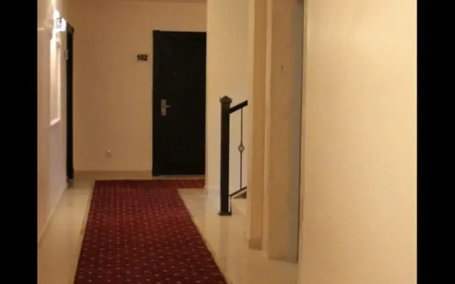 Oyo 402 Jawhrat Asfari Hotel