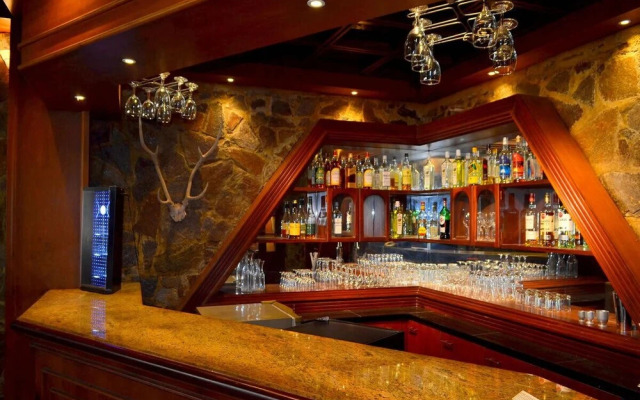 Good Wood Airport Hotel