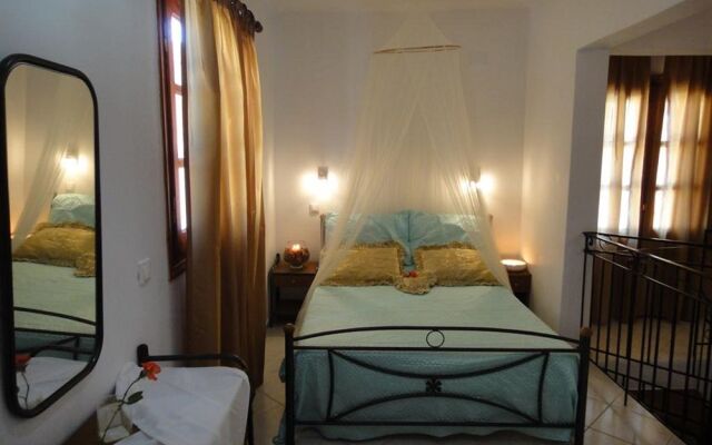 Captain's Suites